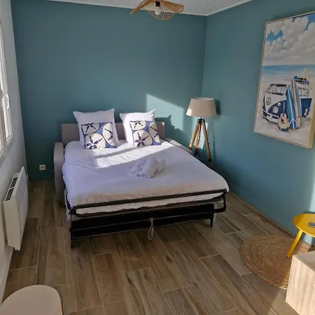 Maison Sur Mer, La Paree,proche Holiday home *